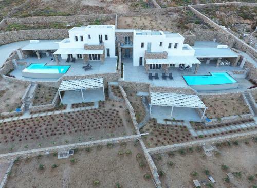 The Mykonist Executive Villa Elia Beach