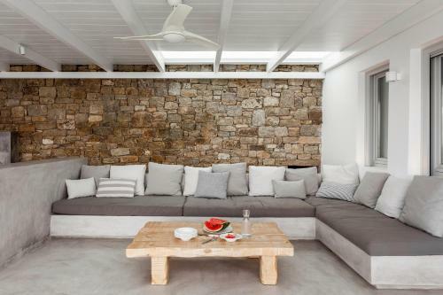 The Mykonist Executive Villa Elia Beach