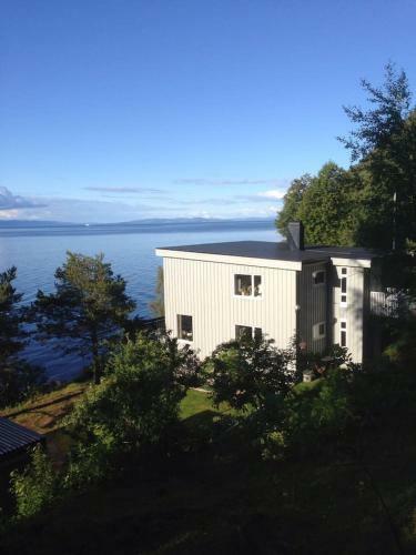 Private House & Bungalow By The Sea