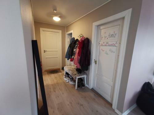 Apartamento Koselig Leilighet I Sandane Sentrum
