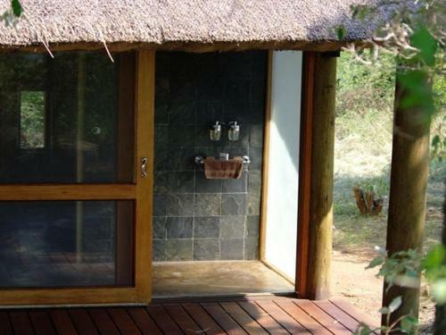 Buffalo Ridge Safari Lodge