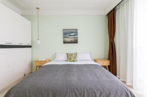 Hotel Qingdao Shinan�wusi Square�