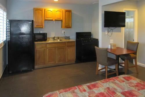 Sands Inn And Suites (sands Motel)