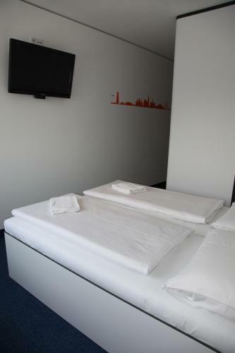 Hb1 Budget Hotel - Contactless Check In
