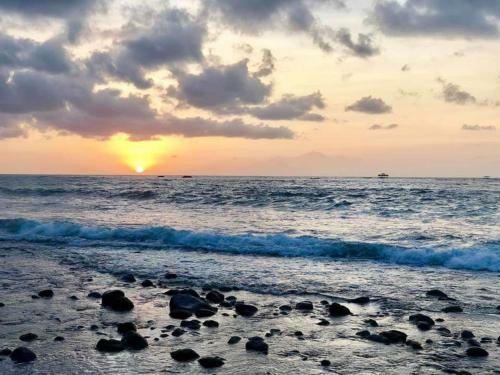 Lodge Jasri Dalem Surf Retreat