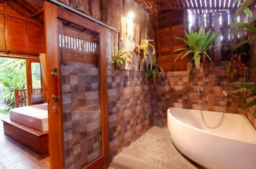 Lodge Kubu Kayana Batuan