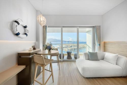 Long Cheer Zanyee Hotel
