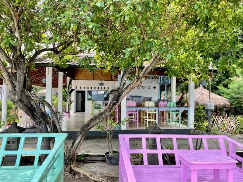 Usha Hotel & Beach Club Gili Air