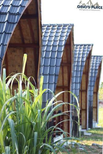 Hotel Gino's Place - Bungalows And Restaurant