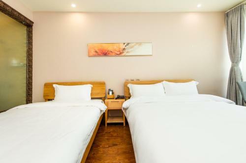 J Hotel