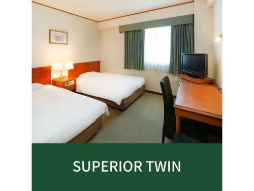 Plaza Hotel Premier - Vacation Stay 40093v