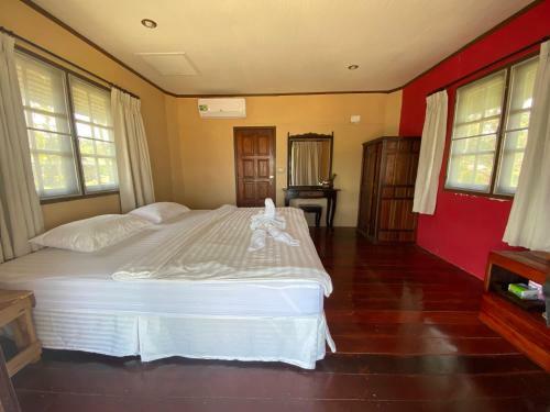 Hostal Kinnaree Resort Koh Kood