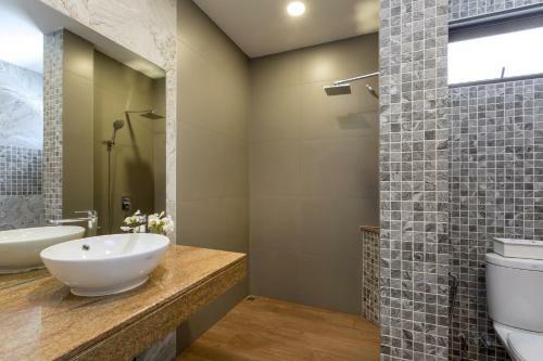 Twin Villas Seaview Kata