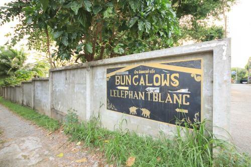 Hotel Oyo 75342 Ban Elephant Blanc Bungalow