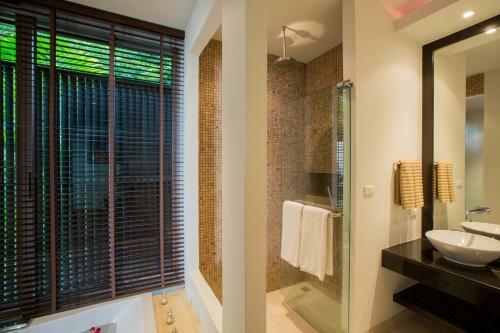 Kata Gardens Beach Apartment