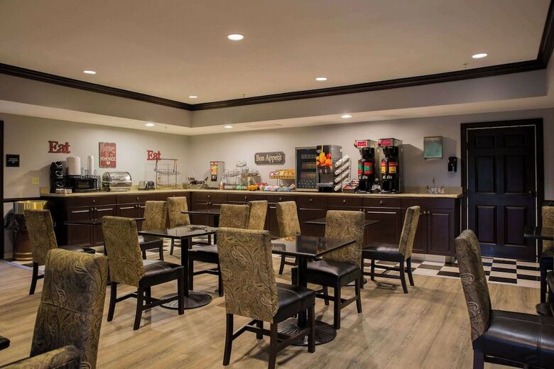 Evangeline Downs Hotel, An Ascend Hotel Collection Member