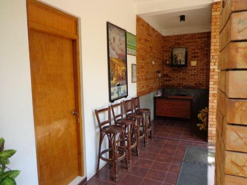 Hostal The Senaro Holiday Inn
