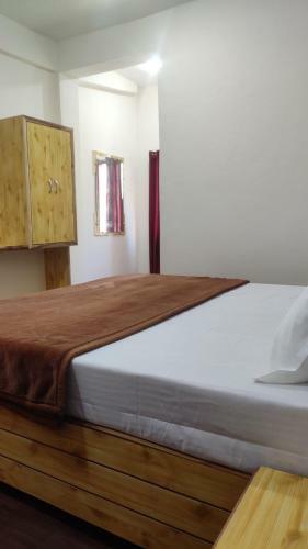 Bed & Breakfast Prasher Lodge, Mall Road Manali