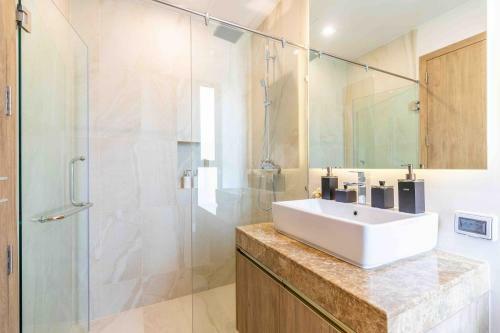 Leyna Phuket Pool Villa, Romantic Beach Getaway