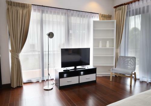 Beautiful 3 Bedrooms Villa - Bang Tao Beach Area
