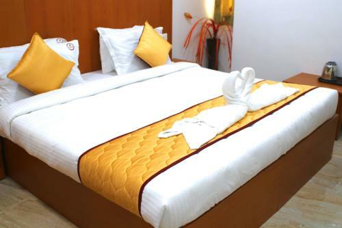 Hotel K11 Express - Opp Express Avenue