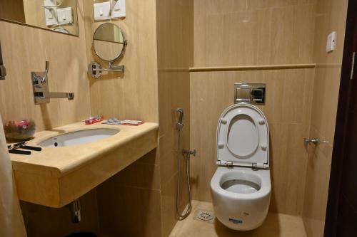 Hotel Raaj Bhaavan Clarks Inn Chennai
