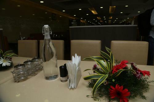 Hotel Raaj Bhaavan Clarks Inn Chennai