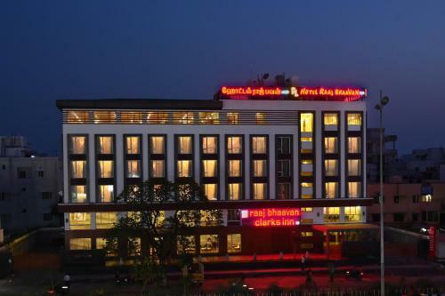 Hotel Raaj Bhaavan Clarks Inn Chennai