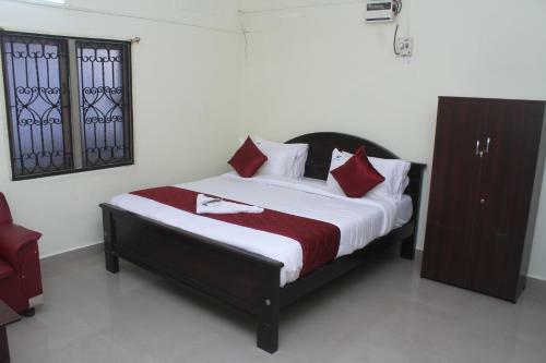 Skyry Hotels T Nagar