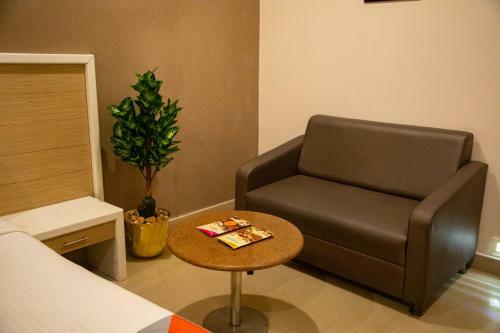 Hotel Arunaachalaa Resiidency