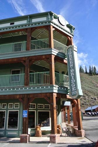 Hotel The Green Bridge Inn