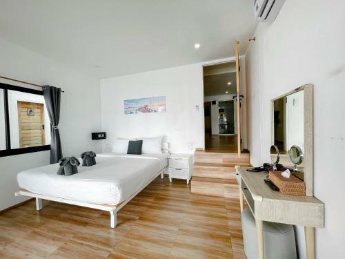 Patong Sunset Villa Phuket