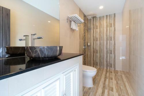 Luxury Villa 8 Bedroom In Patong Beach Villa Infinity