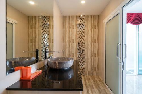 Luxury Villa 8 Bedroom In Patong Beach Villa Infinity