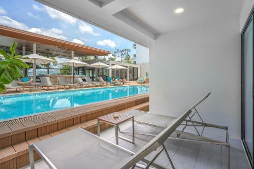 Liv Hotel Phuket Patong Beachfront - Sha Extra Plus