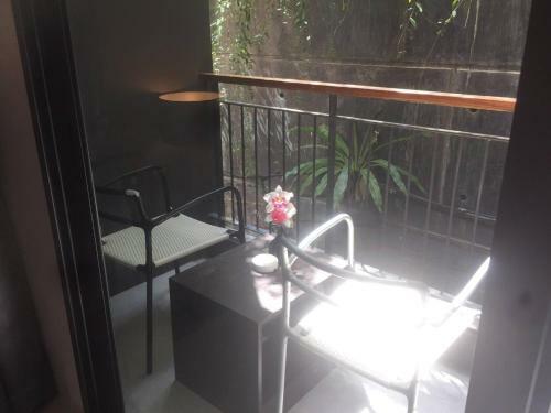 Patong Hill Cozy Studio With Nice Pool And Garden