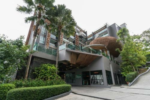 Patong Hill Cozy Studio With Nice Pool And Garden