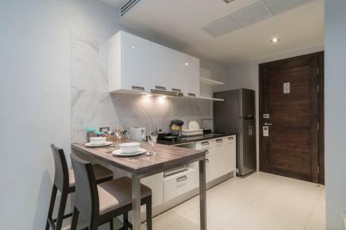 Patong Hill Cozy Studio With Nice Pool And Garden