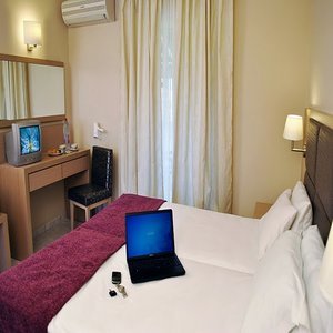 Plessas Palace Aparthotel
