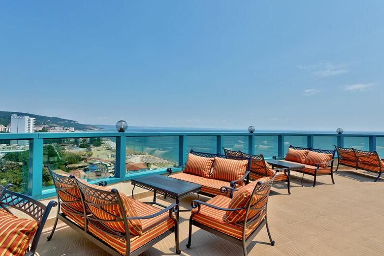 Hotel Marina Grand Beach