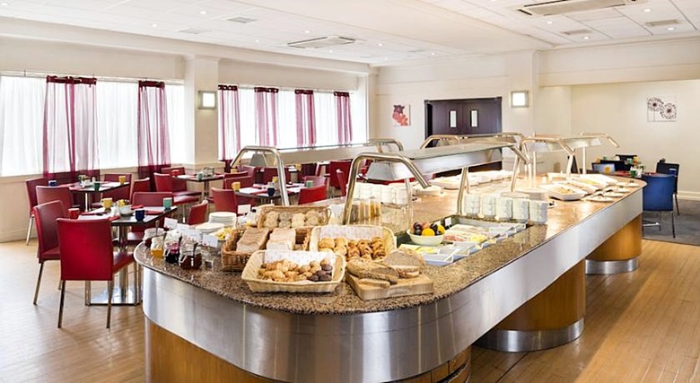 Hotel Mercure Cardiff North