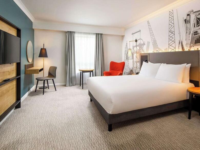 Hotel Mercure Cardiff North