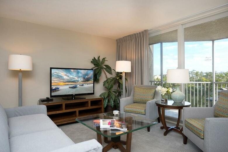 Hotel Gullwing Beach Resort