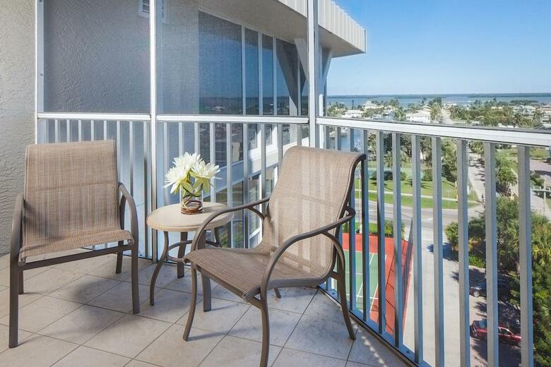 Hotel Gullwing Beach Resort