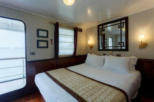 Emeraude Classic Cruises