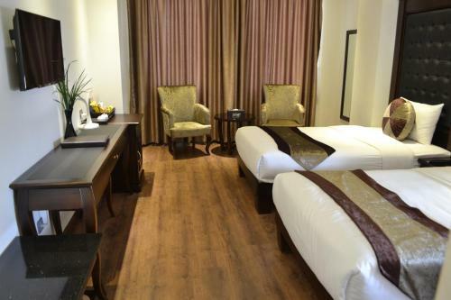 City Bay Palace Hotel