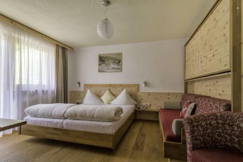 Hotel Enzian Paznaun