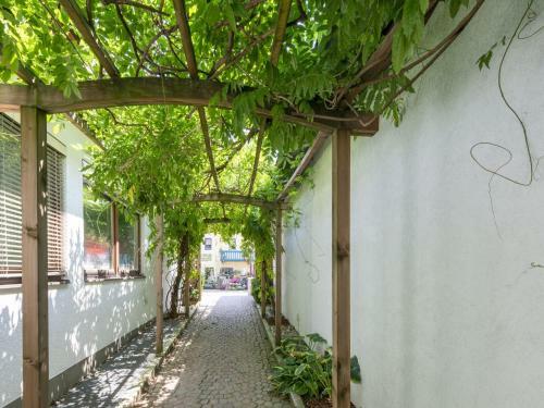 Gorgeous Apartment In S�ll With A Garden