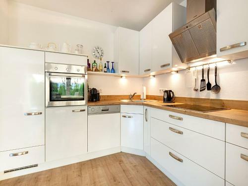 Beautiful Apartment In S�ll With Garden