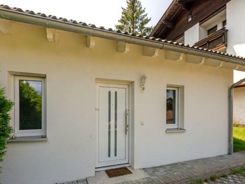 Beautiful Apartment In S�ll With Garden
